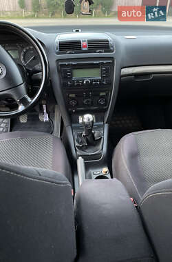 Лифтбек Skoda Octavia 2008 в 