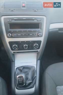 Лифтбек Skoda Octavia 2012 в 