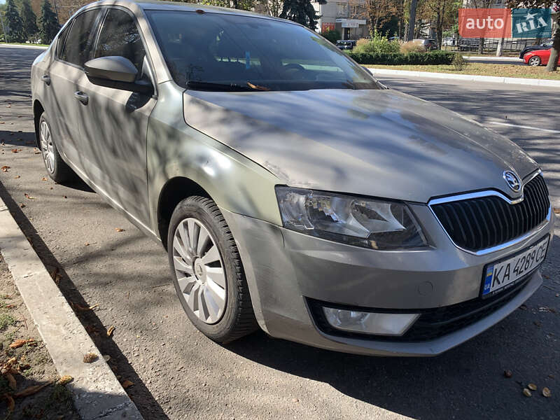 Лифтбек Skoda Octavia 2015 в Кременчуге
