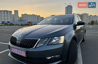 Универсал Skoda Octavia 2019 в Киеве