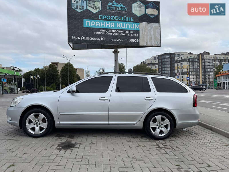 Универсал Skoda Octavia 2010 в Ивано-Франковске