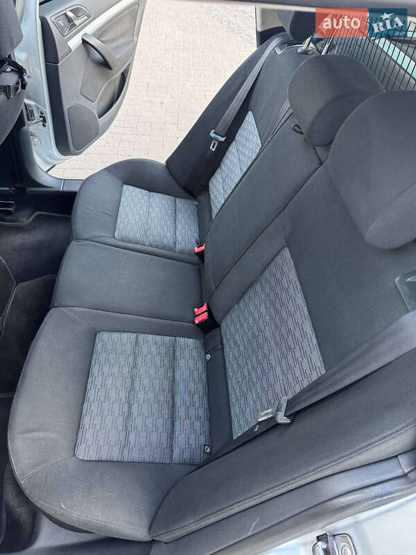 Универсал Skoda Octavia 2010 в Ивано-Франковске