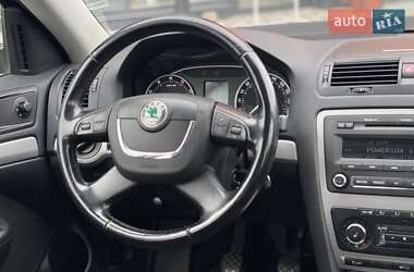 Лифтбек Skoda Octavia 2012 в 