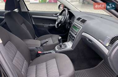 Лифтбек Skoda Octavia 2012 в 