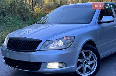 Лифтбек Skoda Octavia 2010 в 