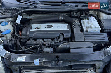 Лифтбек Skoda Octavia 2010 в 