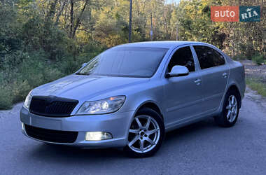 Лифтбек Skoda Octavia 2010 в 