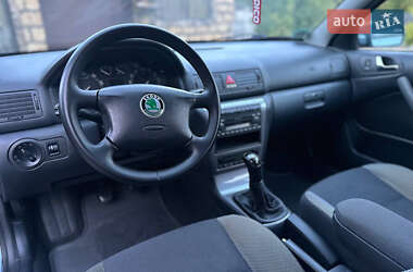 Лифтбек Skoda Octavia 2003 в 