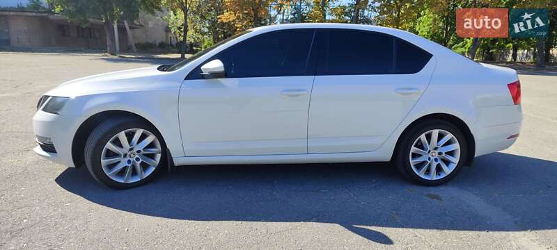 Ліфтбек Skoda Octavia 2018 в Лозовій