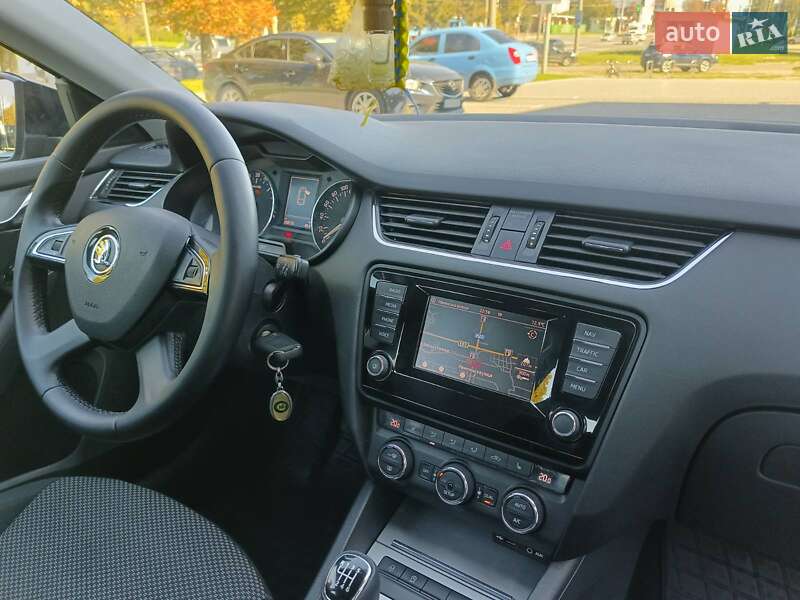 Універсал Skoda Octavia 2014 в Луцьку