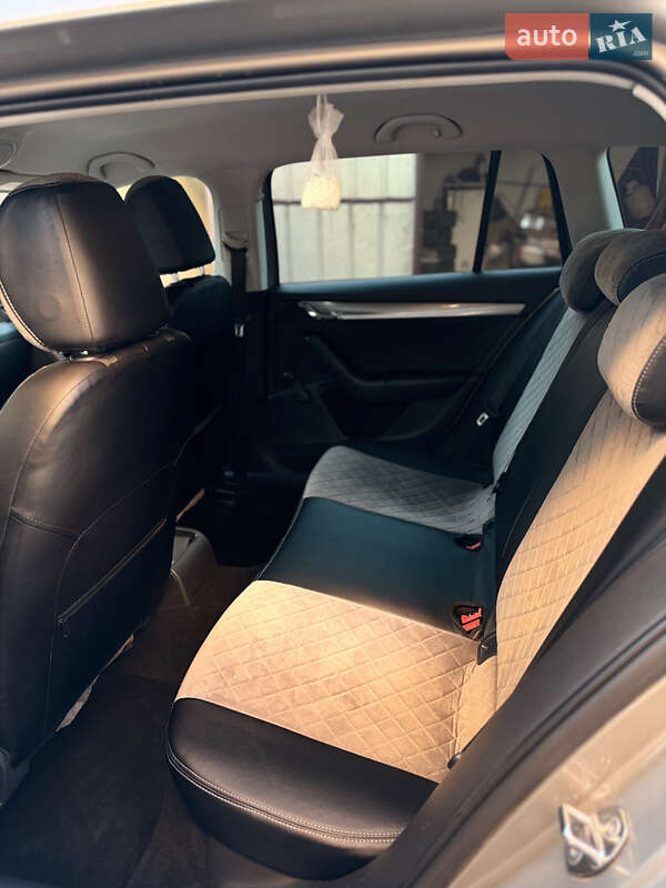 Универсал Skoda Octavia 2013 в Городке