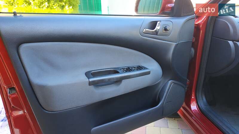 Ліфтбек Skoda Octavia 2006 в Полтаві