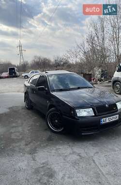 Лифтбек Skoda Octavia 2002 в 