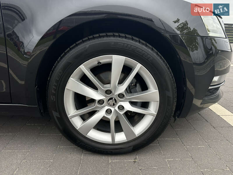 Универсал Skoda Octavia 2019 в Мукачево