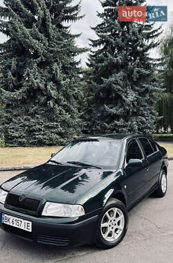 Лифтбек Skoda Octavia 2002 в Ровно