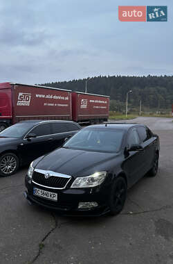 Лифтбек Skoda Octavia 2011 в Хырове