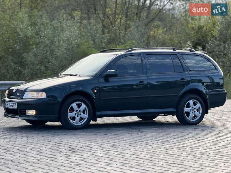 Універсал Skoda Octavia 2001 в Чернівцях
