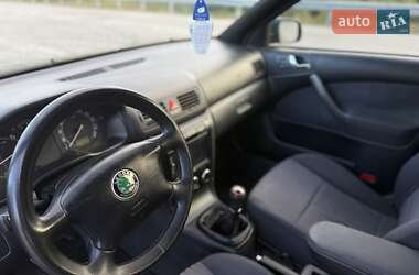 Универсал Skoda Octavia 2001 в 