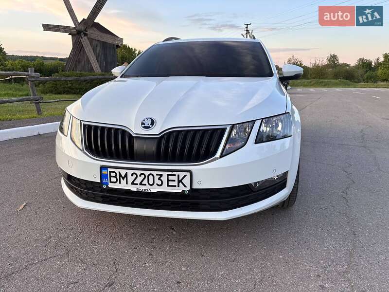 Універсал Skoda Octavia 2018 в Ромнах