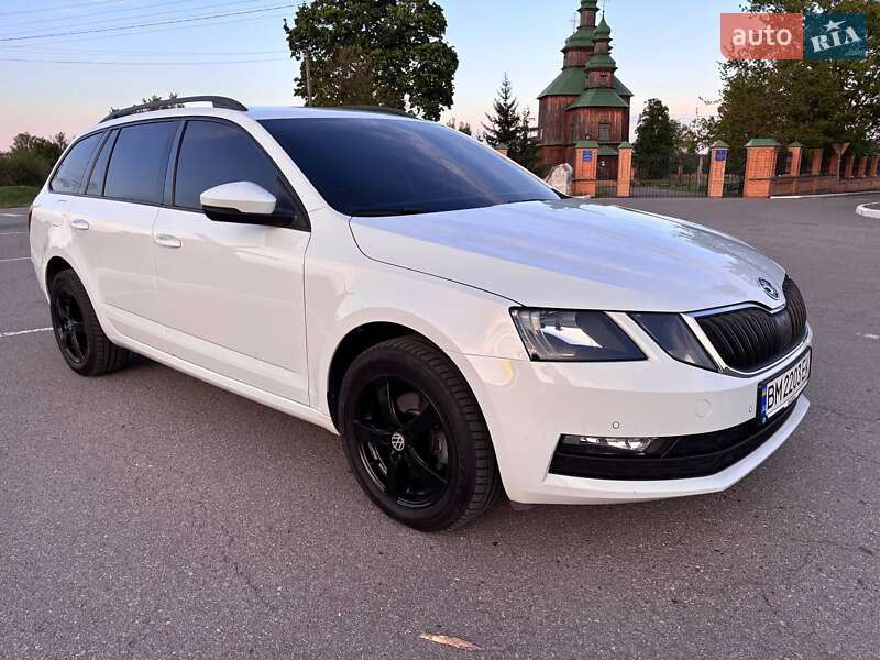 Універсал Skoda Octavia 2018 в Ромнах
