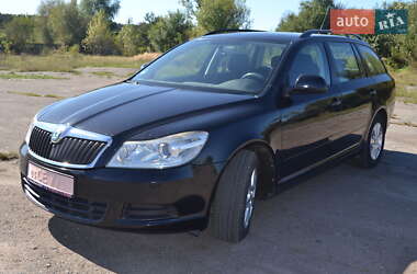 Універсал Skoda Octavia 2010 в Острозі