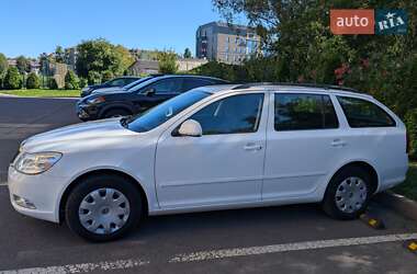 Универсал Skoda Octavia 2012 в 