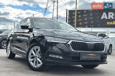 Ліфтбек Skoda Octavia 2023 в 