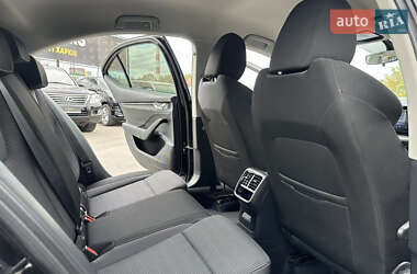 Ліфтбек Skoda Octavia 2023 в 