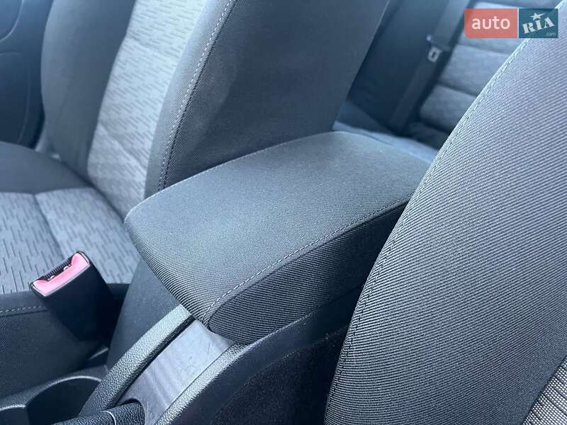 Універсал Skoda Octavia 2010 в Полтаві