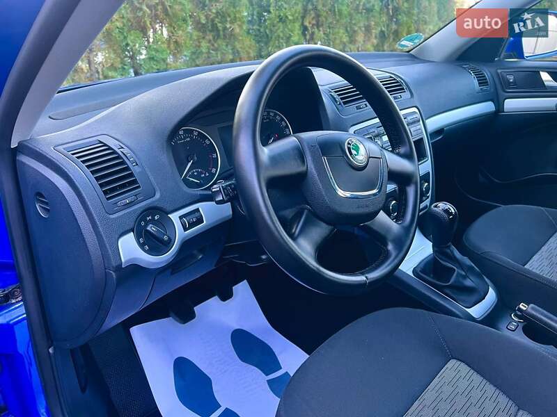 Універсал Skoda Octavia 2010 в Полтаві