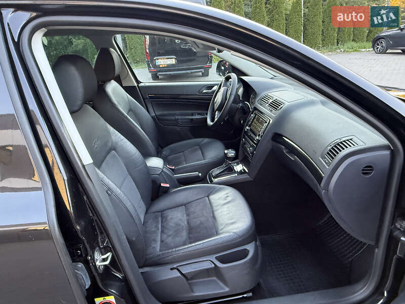 Универсал Skoda Octavia 2011 в Ровно
