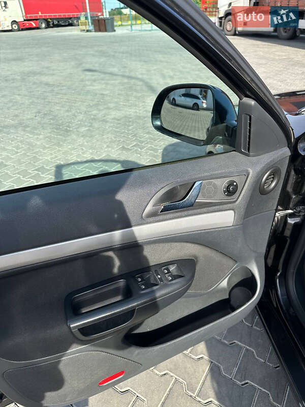 Универсал Skoda Octavia 2011 в Луцке