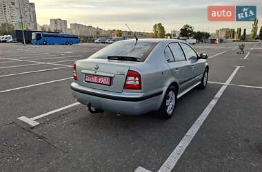 Лифтбек Skoda Octavia 2010 в 