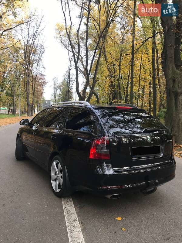Универсал Skoda Octavia 2011 в Черновцах