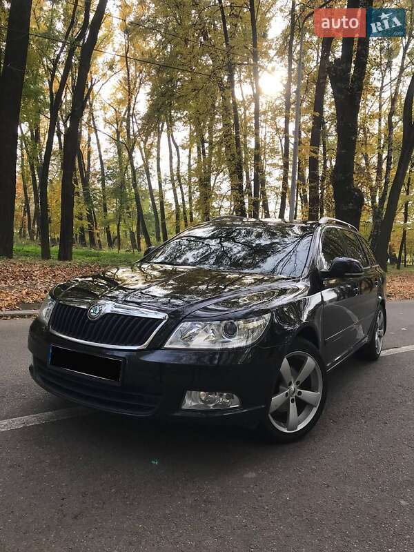 Универсал Skoda Octavia 2011 в Черновцах