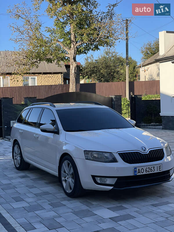 Универсал Skoda Octavia 2013 в Виноградове