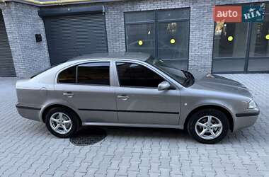 Лифтбек Skoda Octavia 2007 в 