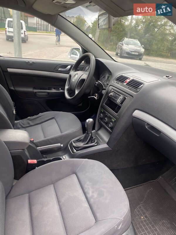 Универсал Skoda Octavia 2006 в Костополе