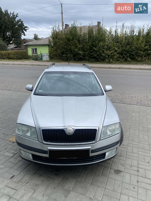 Универсал Skoda Octavia 2006 в Костополе