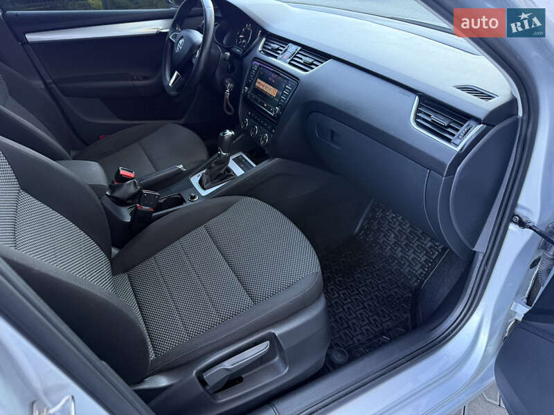Универсал Skoda Octavia 2015 в Хмельницком