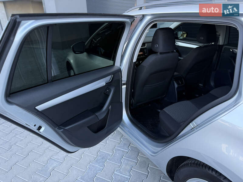 Универсал Skoda Octavia 2015 в Хмельницком