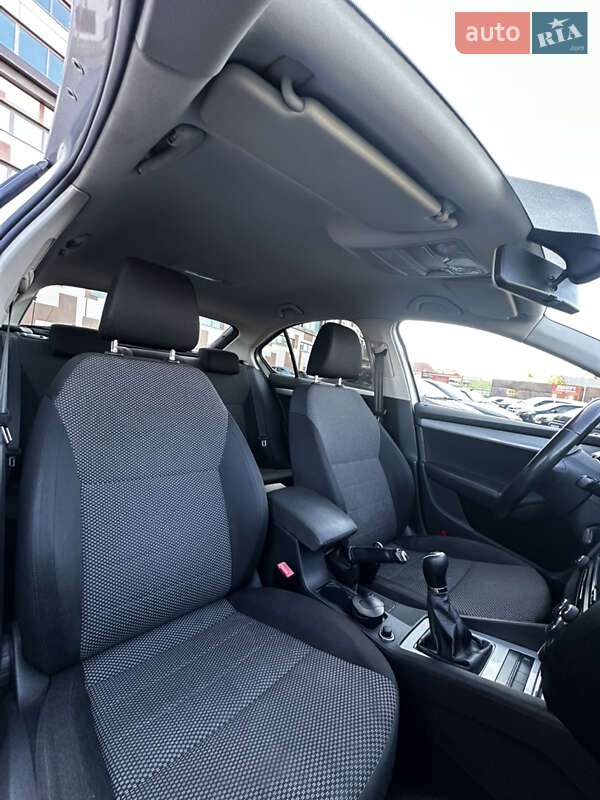 Лифтбек Skoda Octavia 2013 в Николаеве фото 17 Лифтбек Skoda Octavia 2013 в Николаеве