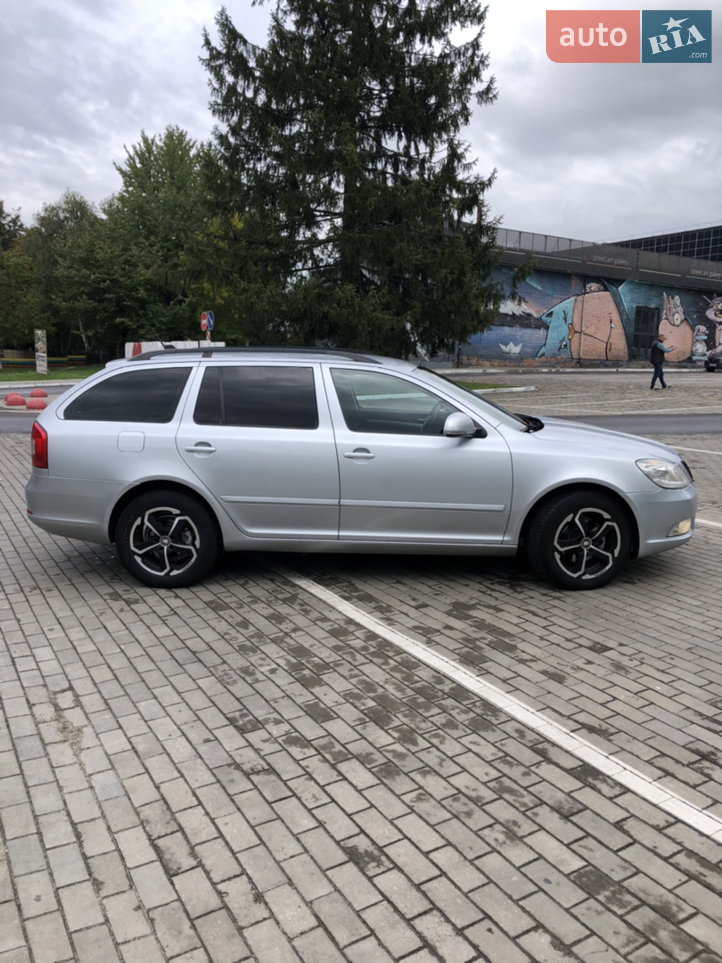 2010 Skoda Octavia - мініатюра 8