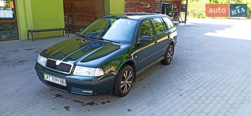 Универсал Skoda Octavia 2003 в Богородчанах