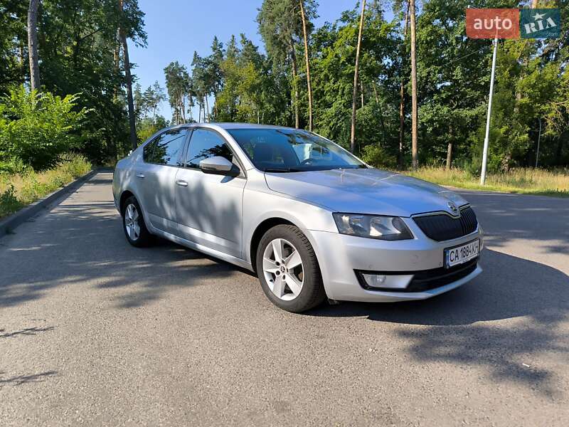 Лифтбек Skoda Octavia 2013 в Черкассах