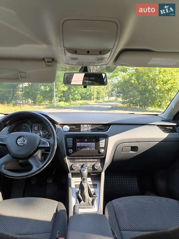 Лифтбек Skoda Octavia 2013 в Черкассах