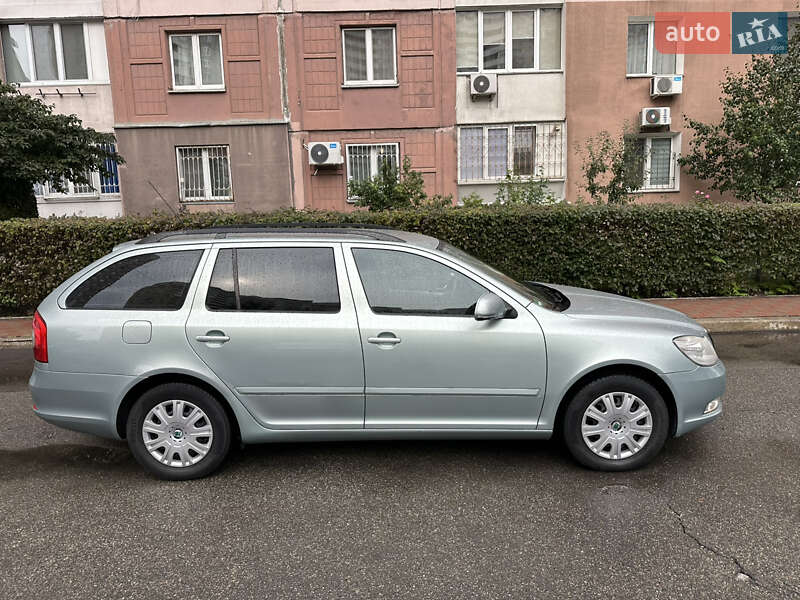 Универсал Skoda Octavia 2009 в Киеве