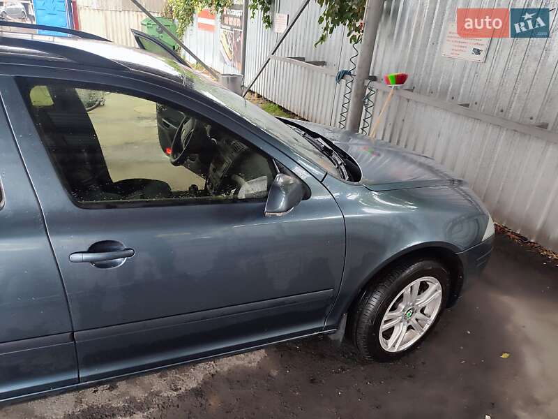 Универсал Skoda Octavia 2006 в Звягеле