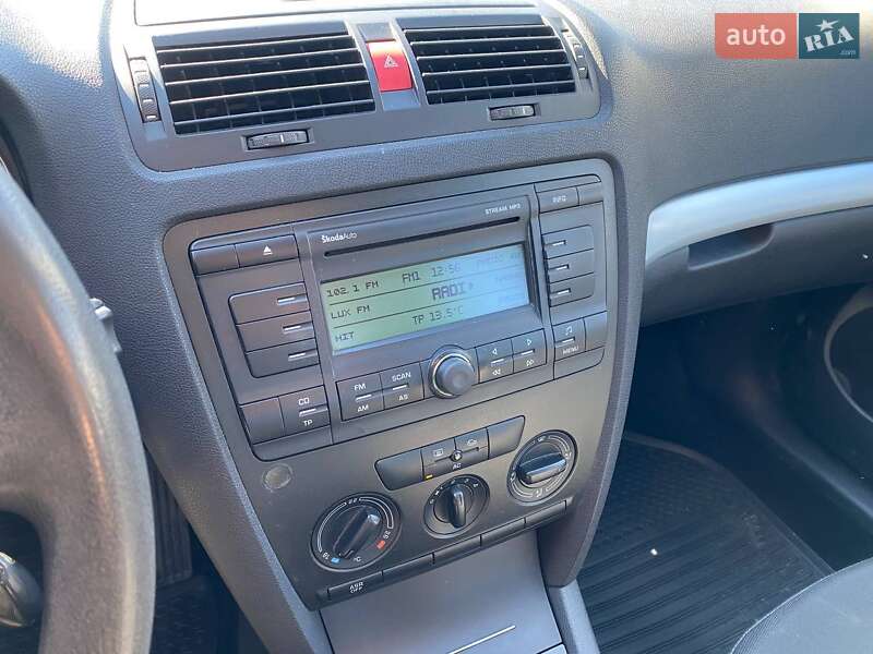 Лифтбек Skoda Octavia 2006 в Львове