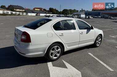 Лифтбек Skoda Octavia 2011 в 